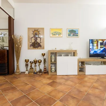 Anthea Apartment